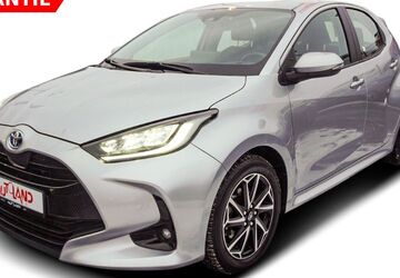 Toyota Yaris 25.690 km 21.950 &euro; Berlin 12683
