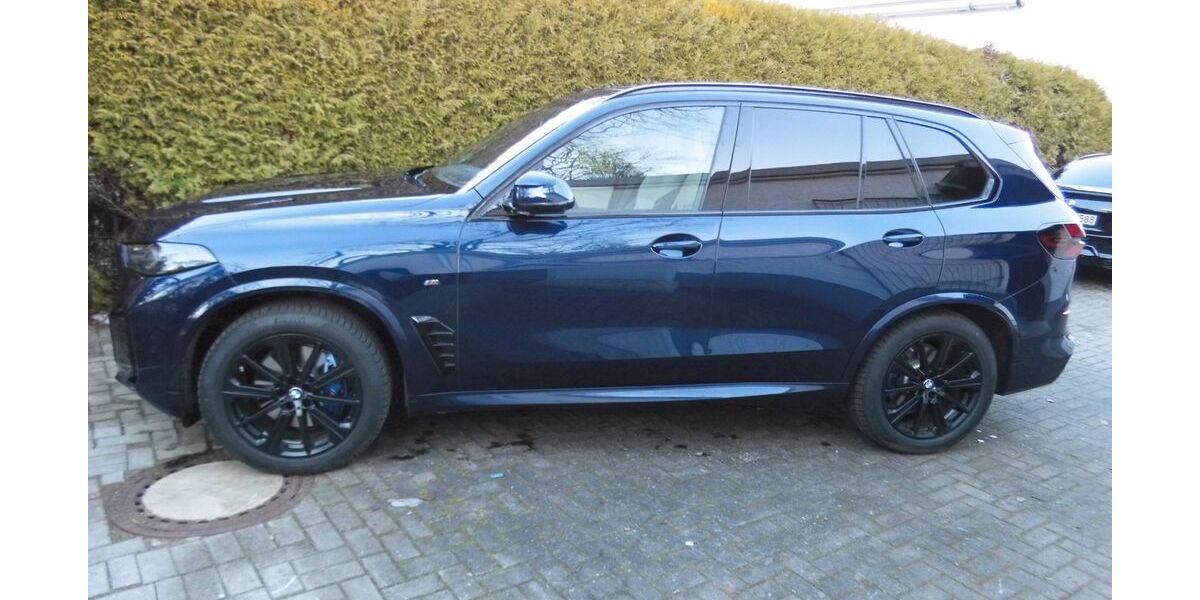 BMW X5 10.370 km 118.990 &euro; Berlin 12439