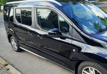 Ford Tourneo Connect 135.374 km 15.400 &euro; berlin 14050
