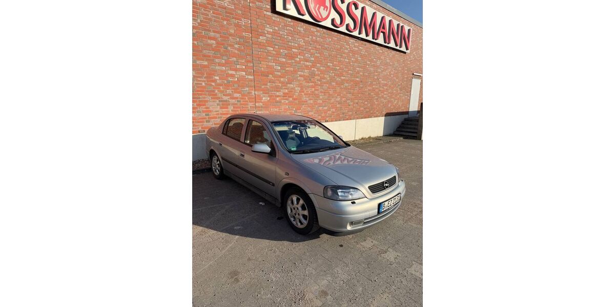 Opel Astra 115.000 km 2.500 &euro; Berlin 12681