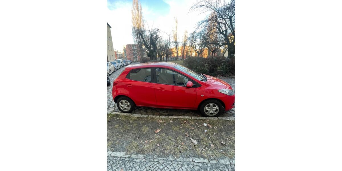 Mazda 2 166.200 km 1.990 &euro; Berlin 12101