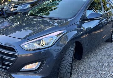 Hyundai i30 116.000 km 10.200 &euro; Berlin 13089