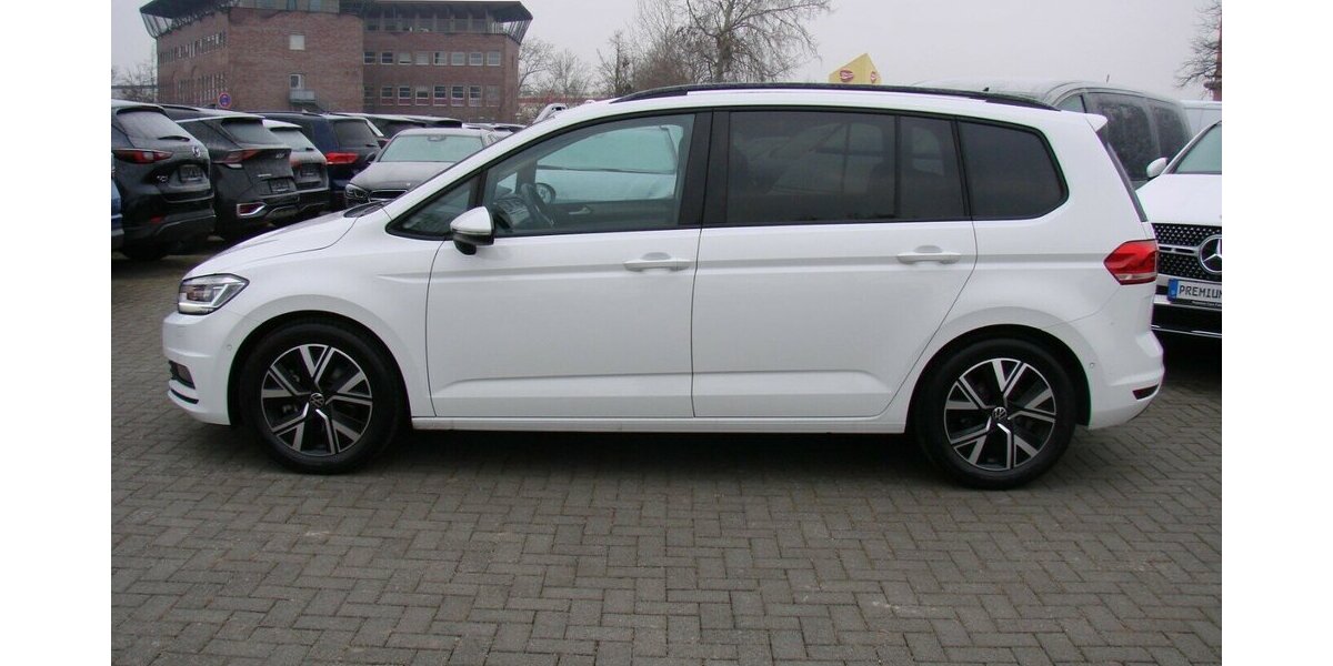 VW Touran 1,5 Comfortline ACC LED AHK 7Sitzer SHZ BMT 13.701 km 33.980 &euro; Falkensee 14612