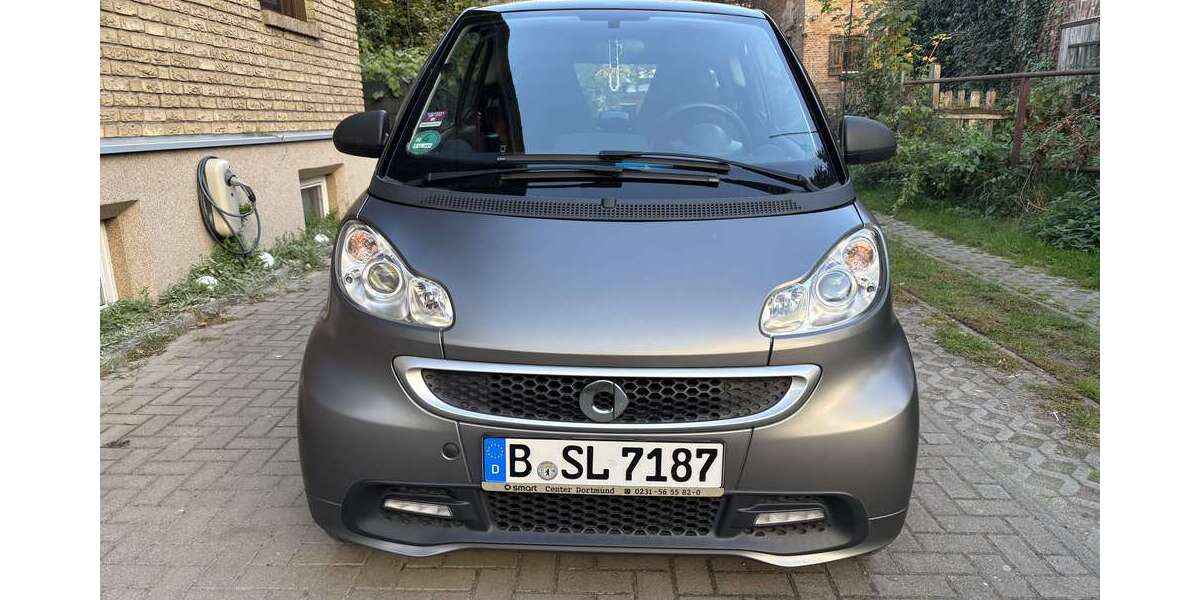 Smart forTwo 44.238 km 9.000 &euro; Berlin 13467