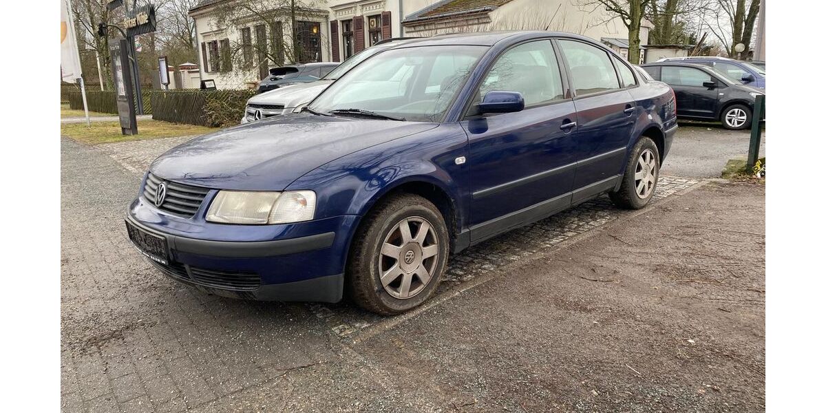 VW Passat 140.000 km 1.950 &euro; Berlin 12349