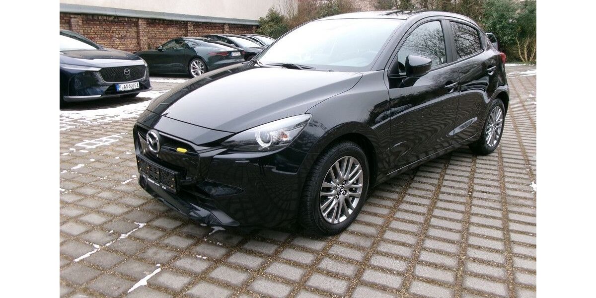 Mazda 2 32.246 km 17.990 &euro; Berlin 13407