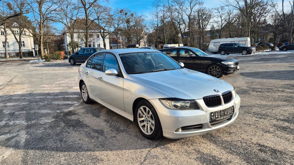 BMW 320 137.000 km 5.350 &euro; Berlin 14167
