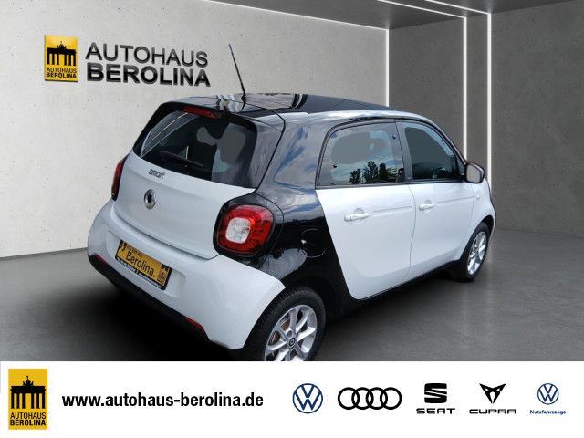 Smart ForFour 39.848 km 10.888 &euro; Berlin 12105