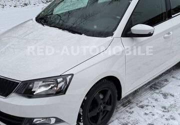 Skoda Fabia 123.437 km 7.490 &euro; Berlin 12249