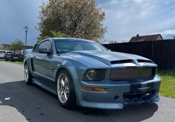 Ford Mustang 123.000 km 14.900 &euro; DAHLEWITZ 15827