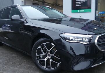 Mercedes-Benz E 200 14.440 km 41.800 &euro; Berlin 13156