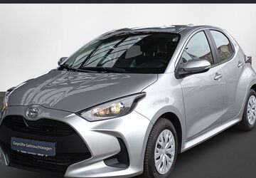 Toyota Yaris 2.500 km 19.980 &euro; Berlin 13403