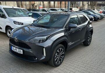 Toyota Yaris Cross 1.001 km 31.980 &euro; Berlin 13403