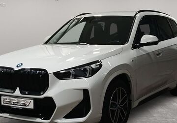 BMW iX1 13.500 km 41.400 &euro; Berlin 14057