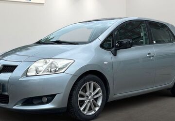 Toyota Auris 143.032 km 2.999 &euro; Berlin 12681