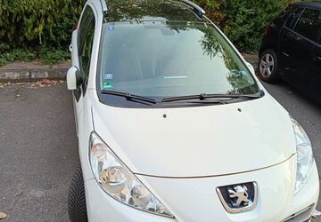 Peugeot 207 124.967 km 3.490 &euro; Falkensee 14612