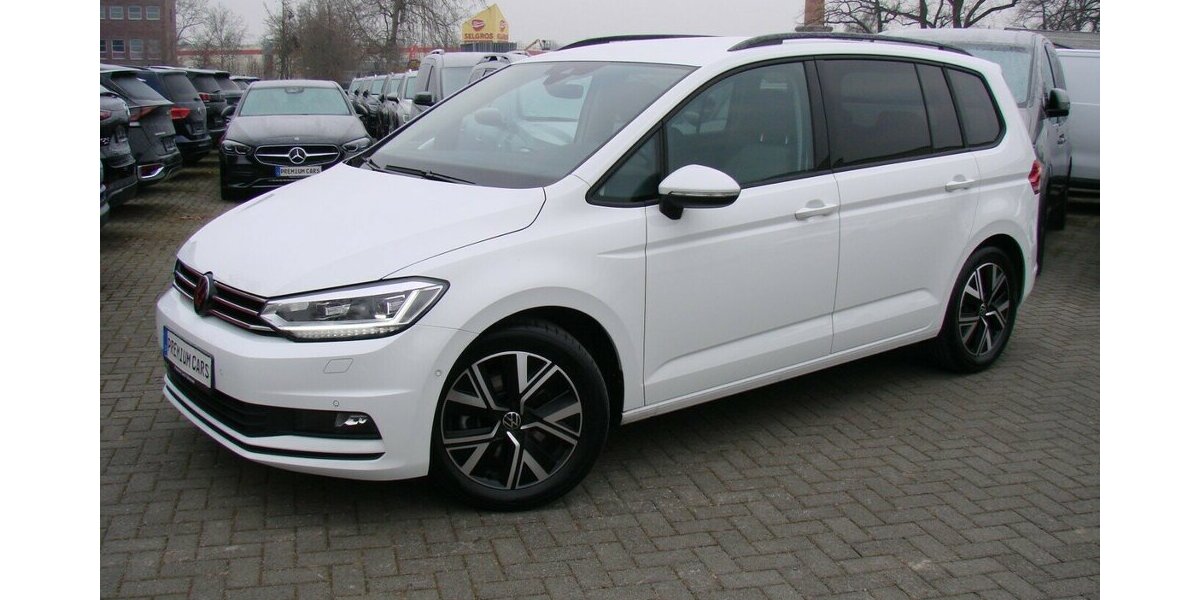 VW Touran 1,5 Comfortline ACC LED AHK 7Sitzer SHZ BMT 13.701 km 33.980 &euro; Falkensee 14612