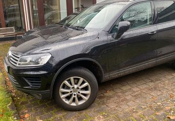 VW Touareg 219.000 km 15.900 &euro; Berlin 12165