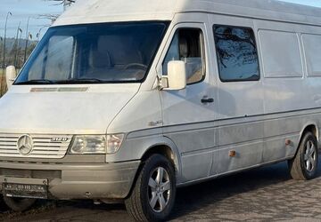 Mercedes-Benz Sprinter 186.776 km 5.950 &euro; Berlin 13629