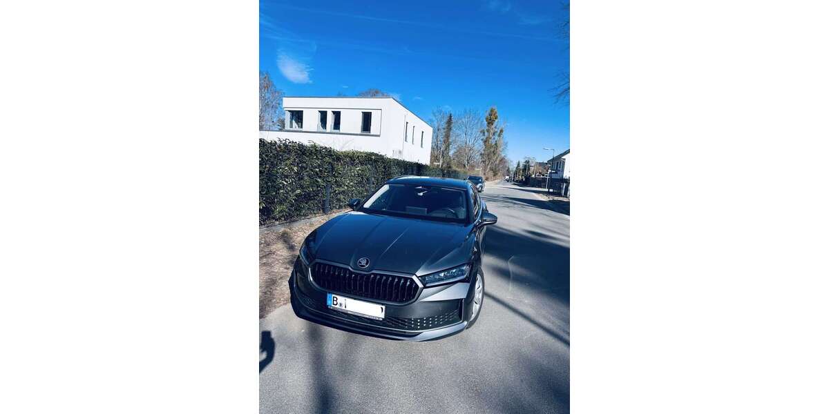 Skoda Superb 22.403 km 33.190 &euro; Berlin 13503