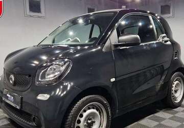 Smart forTwo 95.600 km 9.870 &euro; Berlin 12305