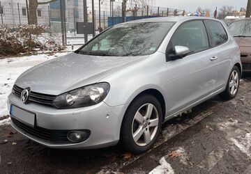 VW Golf 227.890 km 2.990 &euro; Berlin 10115