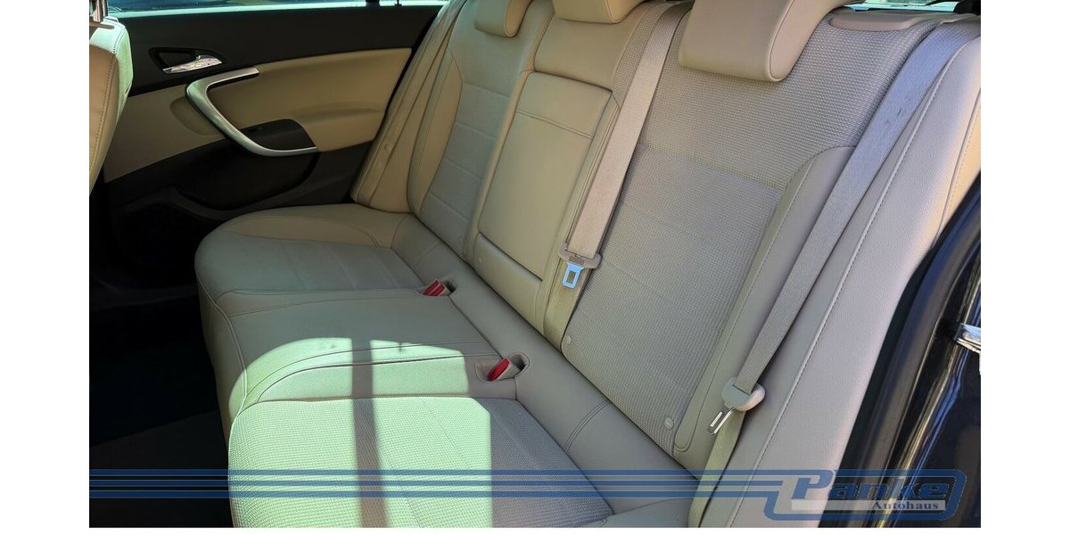 Opel Insignia Cosmo*SHZ*Navi*Tempo*E-Koffer*Lederweiß 169.708 km 5.980 &euro; Berlin 13187