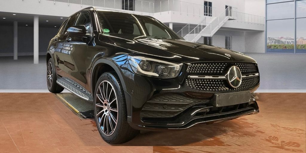 Mercedes-Benz GLC 300 107.350 km 29.870 &euro; Berlin 12043
