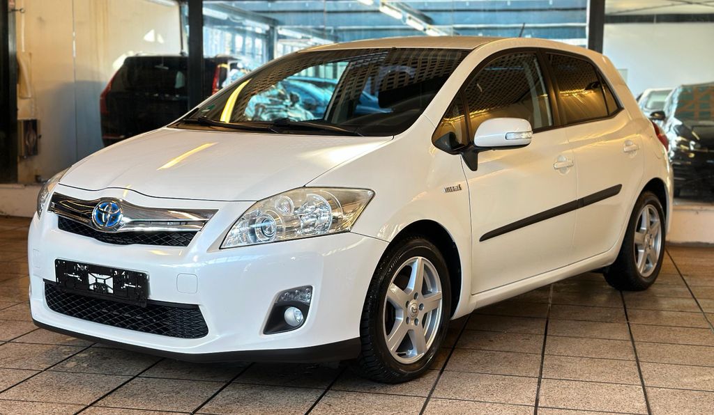 Toyota Auris 75.642 km 9.950 &euro; Berlin 10829