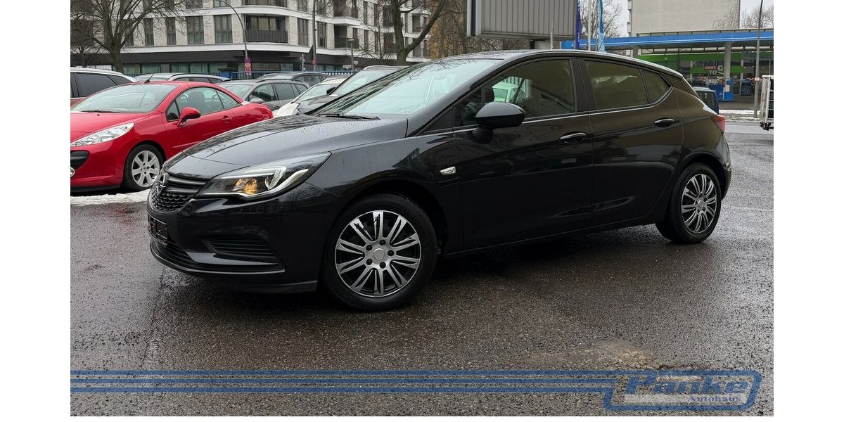 Opel Astra Selection*Tempo*SHZ*Ambiete*SR+WR* 36.084 km 8.890 &euro; Berlin 13187