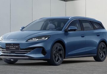 BYD SEAL 6 5.000 km 43.490 &euro; Potsdam 14469