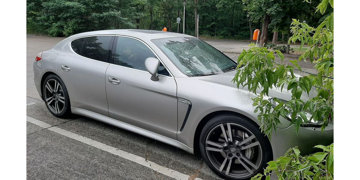 Porsche Panamera 69.900 km 27.900 &euro; Berlin 12357