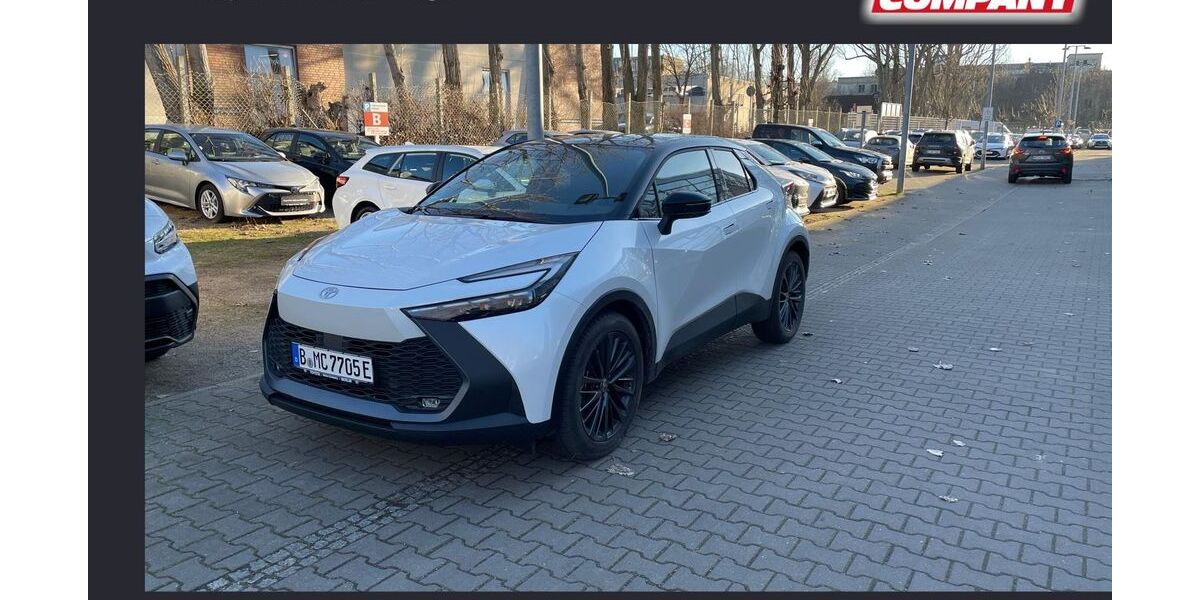 Toyota C-HR 3.000 km 42.140 &euro; Berlin 13403