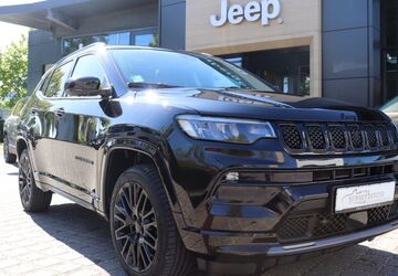 Jeep Compass 36.192 km 31.990 &euro; Potsdam 14482