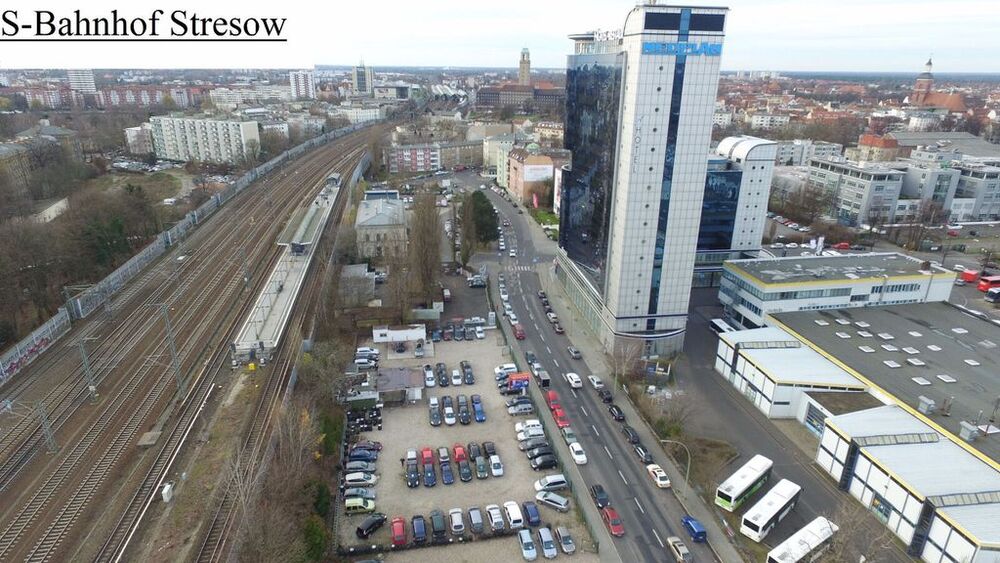 Dacia Sandero 13.300 km 14.999 &euro; Berlin-Spandau 13597