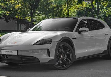 Porsche Taycan 16.000 km 116.900 &euro; Berlin 10587