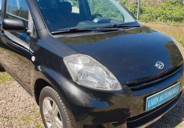 Daihatsu Sirion 98.711 km 2.499 &euro; Berlin 12055