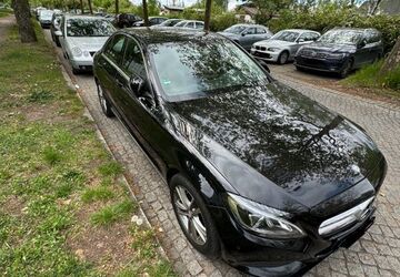 Mercedes-Benz C 300 208.000 km 14.500 &euro; Berlin 12459
