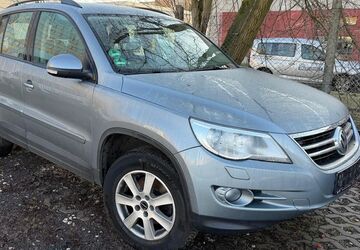 VW Tiguan 146.000 km 4.990 &euro; berlin 12681