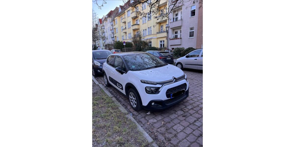 Citroen C3 33.199 km 12.890 &euro; Berlin 12203