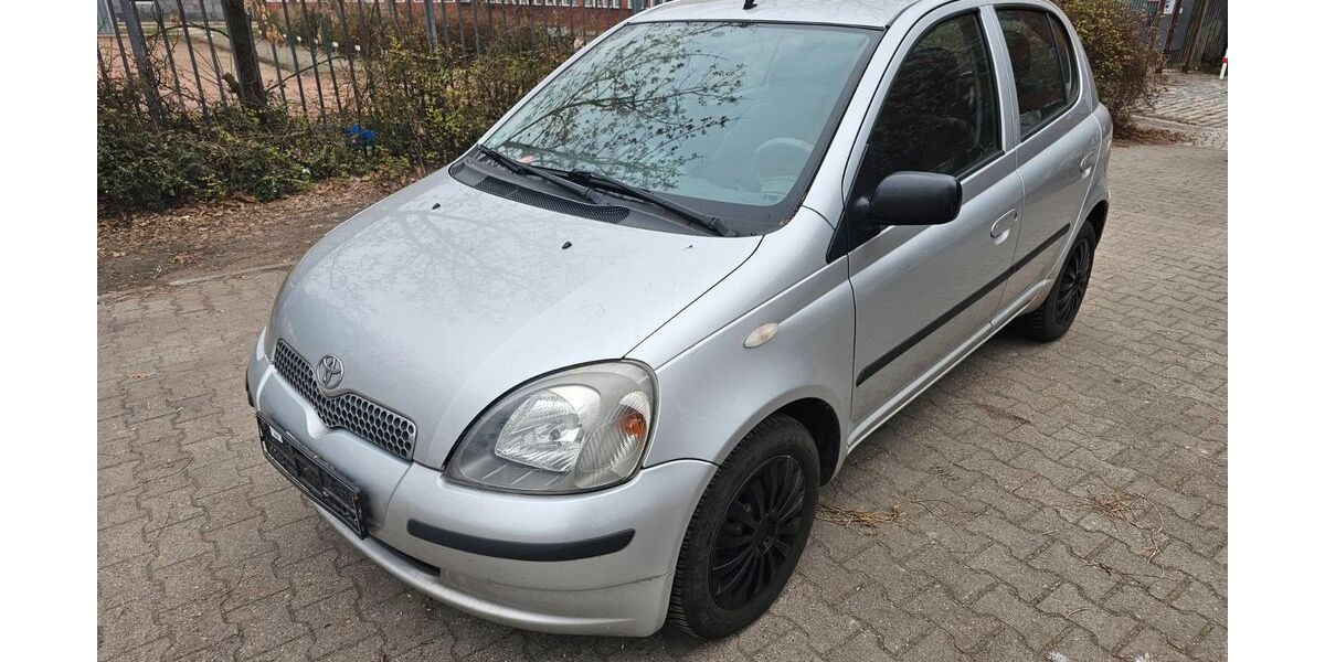 Toyota Yaris 153.000 km 1.800 &euro; Berlin 13353