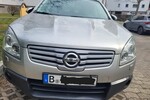 Nissan Qashqai 220.500 km 9.450 &euro; Berlin 10178