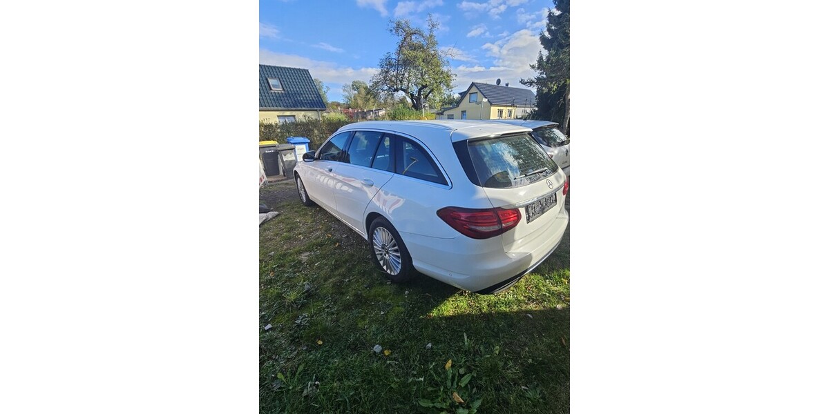 Mercedes-Benz c200d 140.000 km 6.850 &euro; Berlin 10178