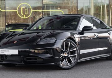 Porsche Taycan 3.900 km 111.900 &euro; Kleinmachnow 14532