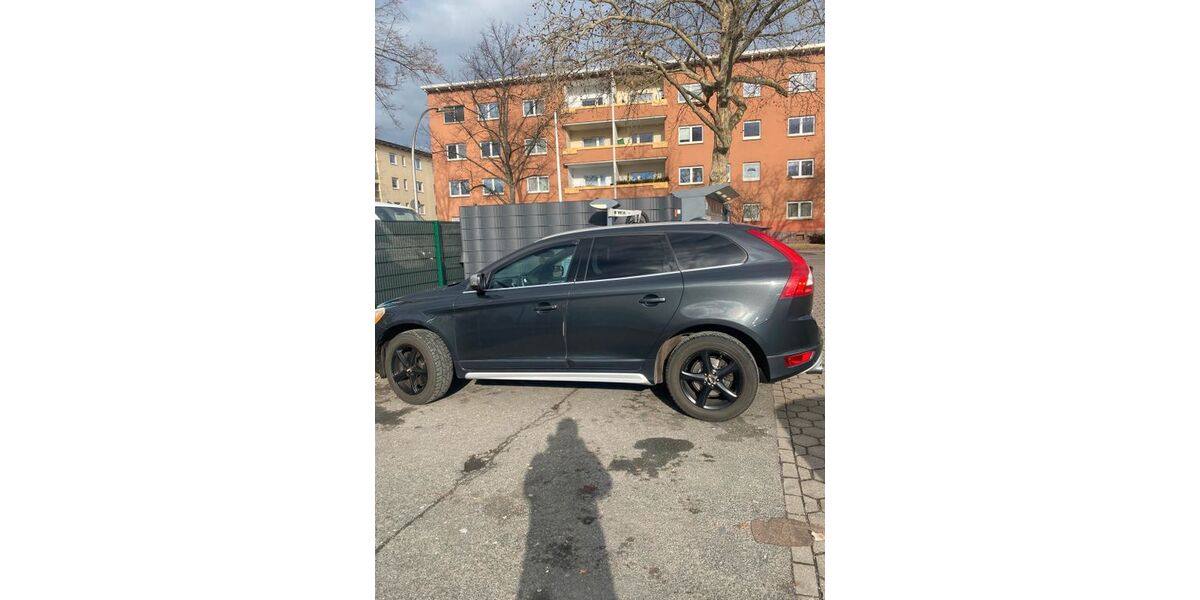 Volvo XC60 171.476 km 9.850 &euro; Berlin 12169