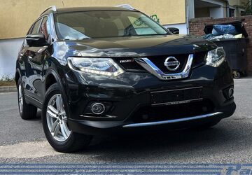 Nissan X-Trail 162.570 km 10.990 &euro; Berlin - Pankow 13187