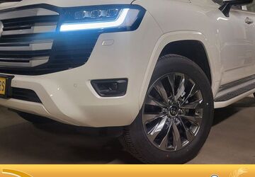 Toyota Land Cruiser 15 km 169.361 &euro; Berlin 10785
