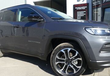 Jeep Compass 18.906 km 23.600 &euro; Berlin 13156
