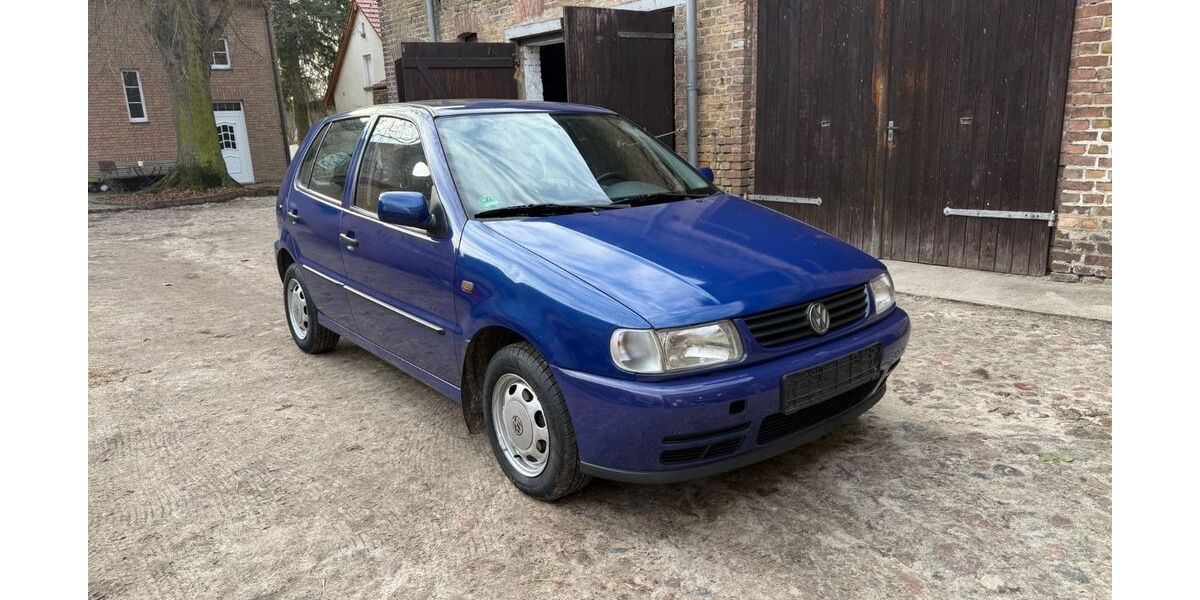 VW Polo 128.000 km 3.000 &euro; Berlin 12105
