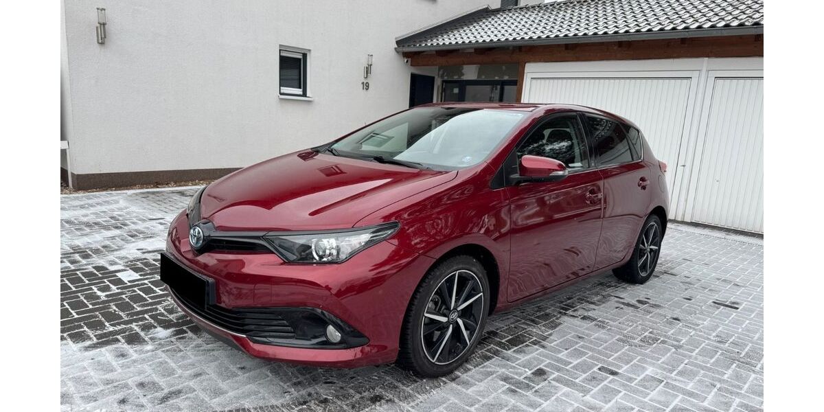 Toyota Auris 75.000 km 15.900 &euro; Blankenfelde-Mahlow (bei Berlin) 15831